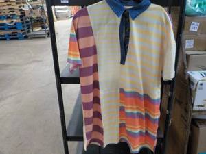 lot 137 image: Mens Top Size XL...