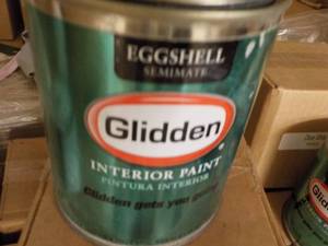 lot 251 image: 8 qts Glidden Paint - your choice o...
