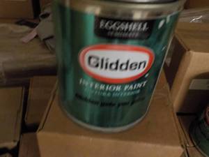 lot 253 image: 8 qts Glidden Paint - your choice o...