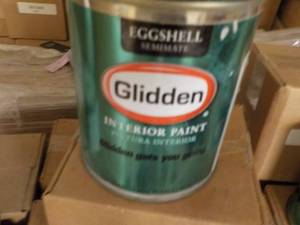 lot 254 image: 8 qts Glidden Paint - your choice o...
