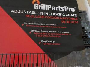 lot 277 image: 8 Grills Parts Pro Adjustable 19 C...