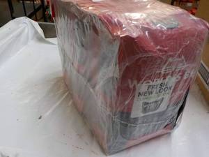 lot 282 image: 3 bags Worlds Best 8 lb. Cat Litter...