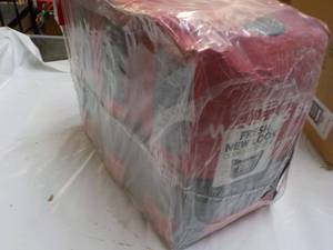 lot 283 image: 3 bags Worlds Best 8 lb. Cat Litter...