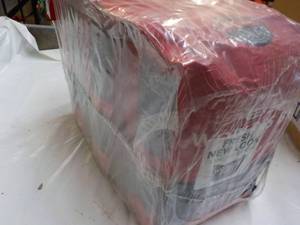lot 284 image: 3 bags Worlds Best 8 lb. Cat Litter...