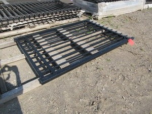 lot 107 image: STEEL ORNAMENTAL GATE - NEW - NEVER INSTALLED