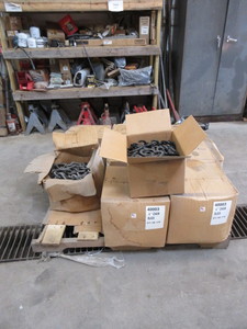 lot 145 image: IDEALSHIELD, PLASTIC, CROWD CONTROL CHAIN