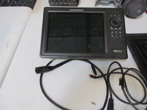 lot 150 image: HUMMINGBIRD ONYX 10 GRAHIC FISH FINDER