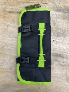 lot 144 image: TRUE VALUE Awp 21 Pocket Tool Roll