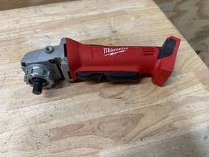 lot 91 image: Milkwaukee M18 Brushless 4-12  5 Cut off Grinder, model 268620 (Tool Only)
