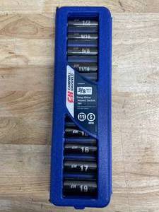 lot 31 image: Campbell Hausfeld 38 Pneumatic Socket Set AA000010 (07102512)