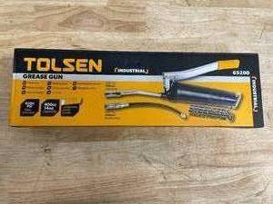 lot 110 image: Tolsen 14oz Steel Grease Gun wPlastic Handle (07102511.65)