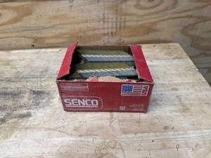 lot 77 image: SENCO Framing Nails,3.25 L,Plain,PK2500 Framing Nails, Flat, Smooth, 3 14 in Overall Lg, 2,500 PK