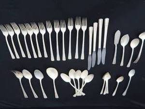 lot 34 image: SILVER PLATE FLATWARE