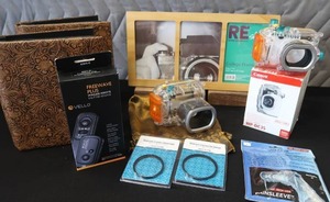 lot 44 image: UNDERWATER PHOTOGRAPHY LOT. CANON PLUS