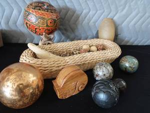 lot 57 image: MISC WOOD  GLASS AND BASKET