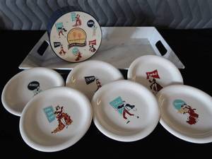 lot 60 image: LG TRAY  NEW DESSERT PLATES