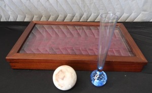 lot 61 image: GLASS LIDDED BOX  STONE ORB  DAINTY VASE