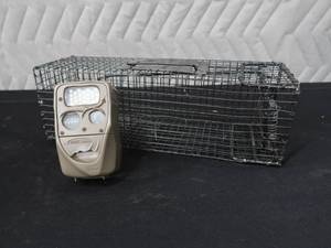 lot 64 image: TRAIL CAM  LIVE TRAP
