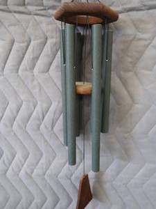 lot 99 image: WINDCHIME