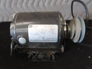 lot 117 image: 13 HP MOTOR SEARS CRAFTSMAN