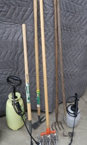 lot 127 image: GARDEN TOOLS AND SPRAYERS