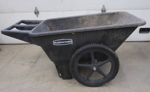 lot 129 image: LG RUBBERMAID WHEELBARROW