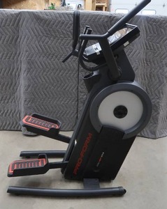 lot 1 image: PRO FORM  PRO-HIT H14.