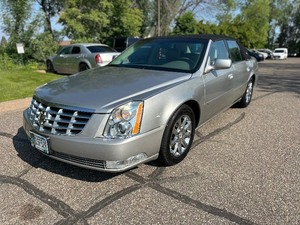 lot 3 image: 2008 CADILLAC DTS 96k Miles (NO RESERVE)