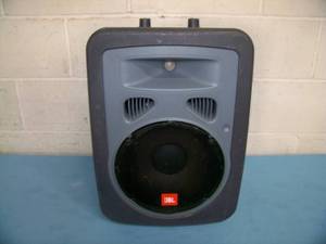 lot 73 image: JBL, EON Power10, Powered PA Speaker