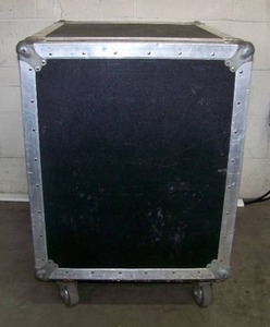 lot 66 image: JAN-AL, Hard-Sided Travel Case with Rack Rails on Casters