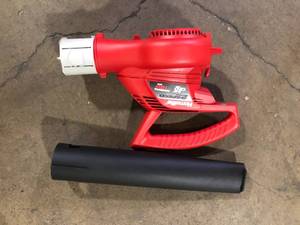 lot 33 image: Homelite Electric Blower  Customer Returns see Pictures