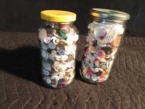 lot 79 image: 2 Jars of vintage buttons