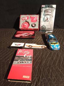 lot 62 image: Variety of racing items