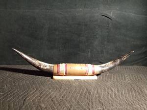 lot 58 image: Bull Horns
