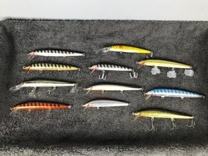 lot 212 image: Lot of 11 Fishing Lures