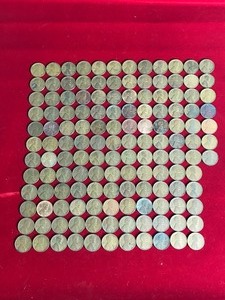 lot 230 image: Lot of 128 Wheat Pennies