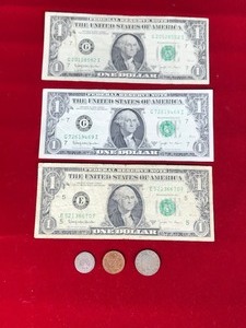lot 233 image: Lot of Coins & Currency