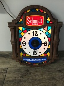 lot 237 image: 1976 Schmidt Beer Lighted Wall Hanging Clock  Sign