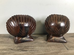 lot 253 image: 2 - Hand Carved Ironwood Napkin Holder Seashells  Clams