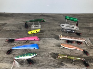 lot 336 image: Lot of 10 Homemade Wood Fishing Lures