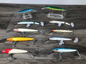 lot 350 image: Lot of 10 Rapala Fishing Lures