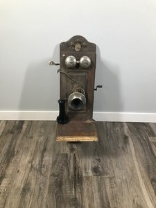 lot 360 image: Antique Kellogg Hand Crank Wooden Telephone