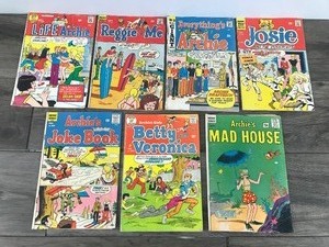 lot 374 image: Lot of 7 Collectible Archie Series Comics - 12 centers to 25 centers