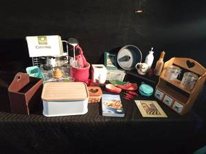 lot 471 image: Lot of kitchen items