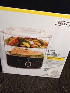 lot 452 image: New food steamer in the original box
