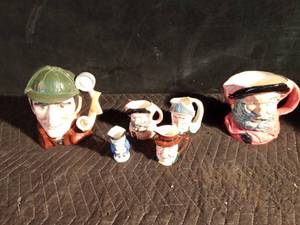 lot 134 image: 6 Toby mugs