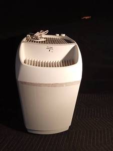 lot 113 image: Humidifier - works