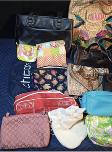 lot 181 image: Purses, make-up bags and more