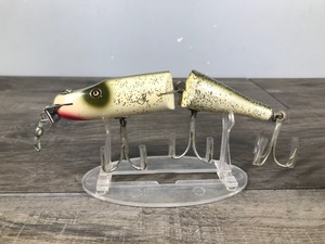 lot 430 image: Collectible Large Wood Creek Chub Pikie Minnow