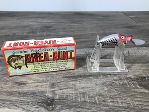 lot 432 image: Collectible Heddon River Runt Fishing Lure with Box